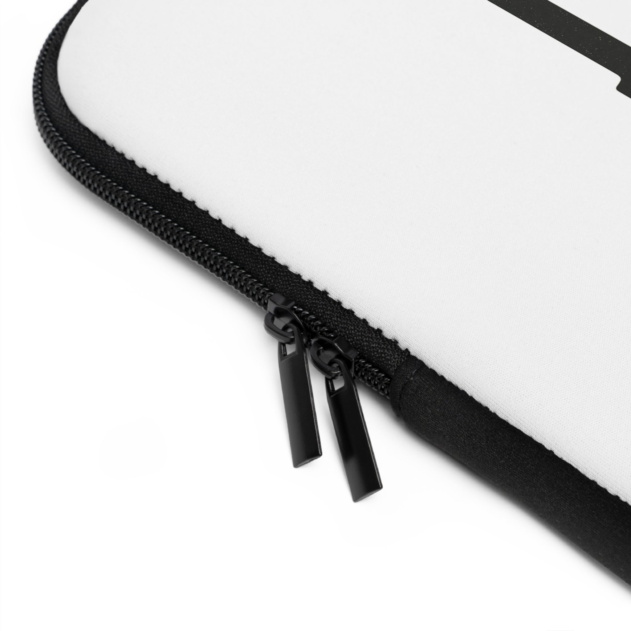 I Love Chess N&B Laptop Sleeve