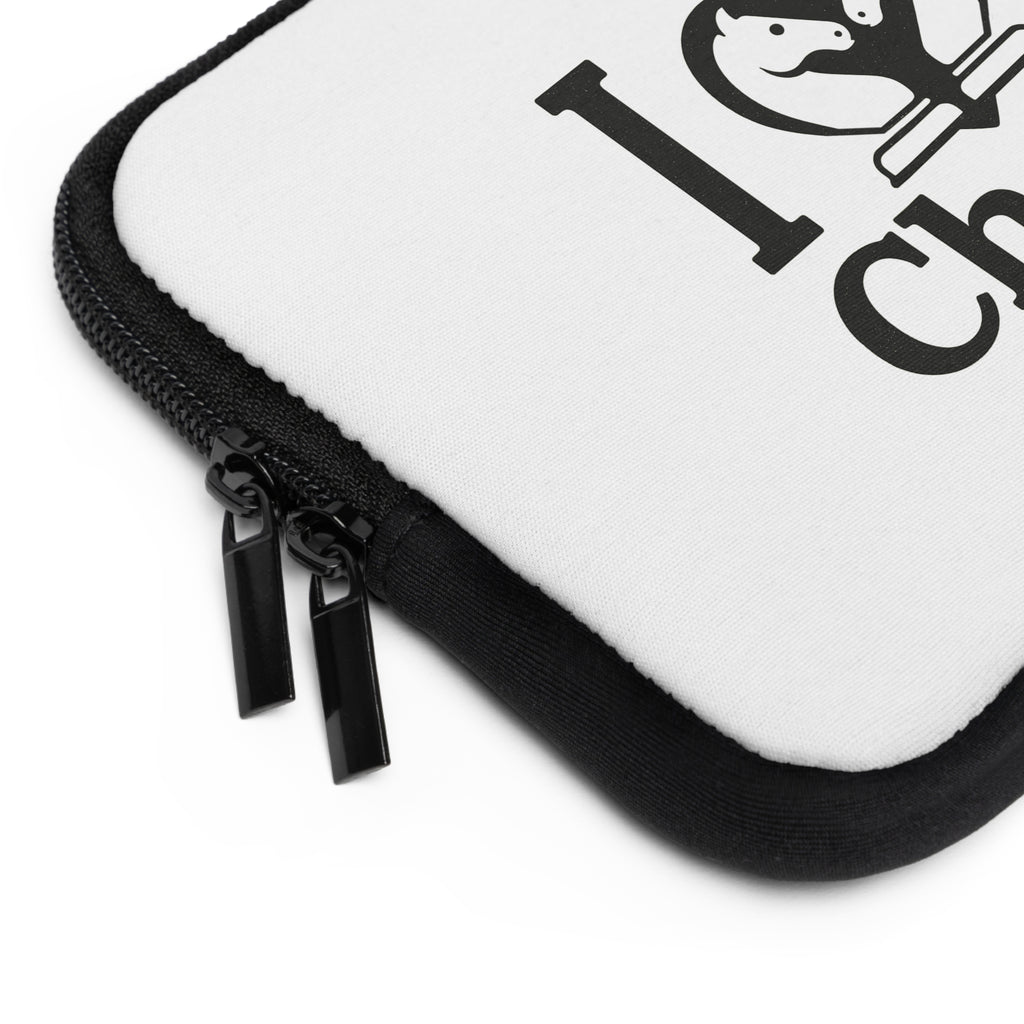 I Love Chess N&B Laptop Sleeve